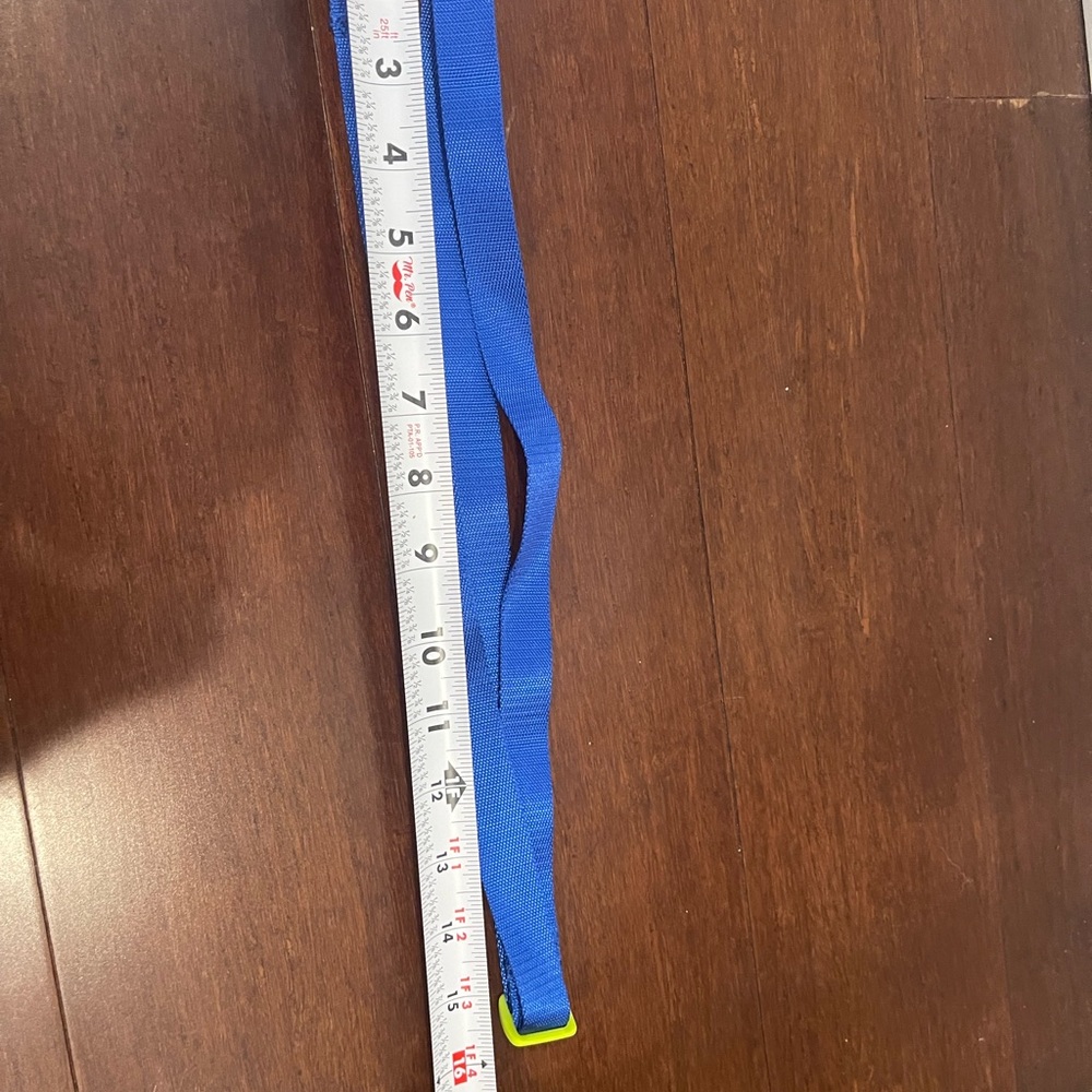 Lululemon easy access Crossbody pink highlight cerulian blue multi colorblock - Picture 8 of 8